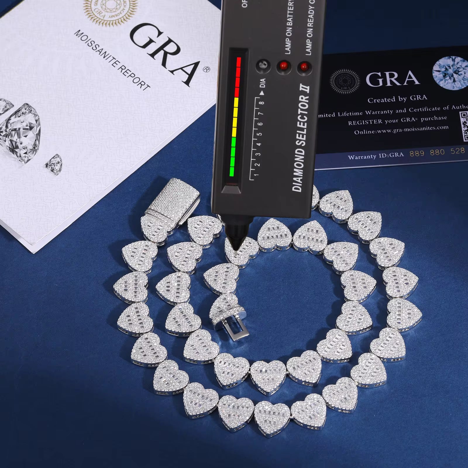 Cadena Eternal Hearts en Plata .925 con Moissanita VVS1 Corte Baguette
