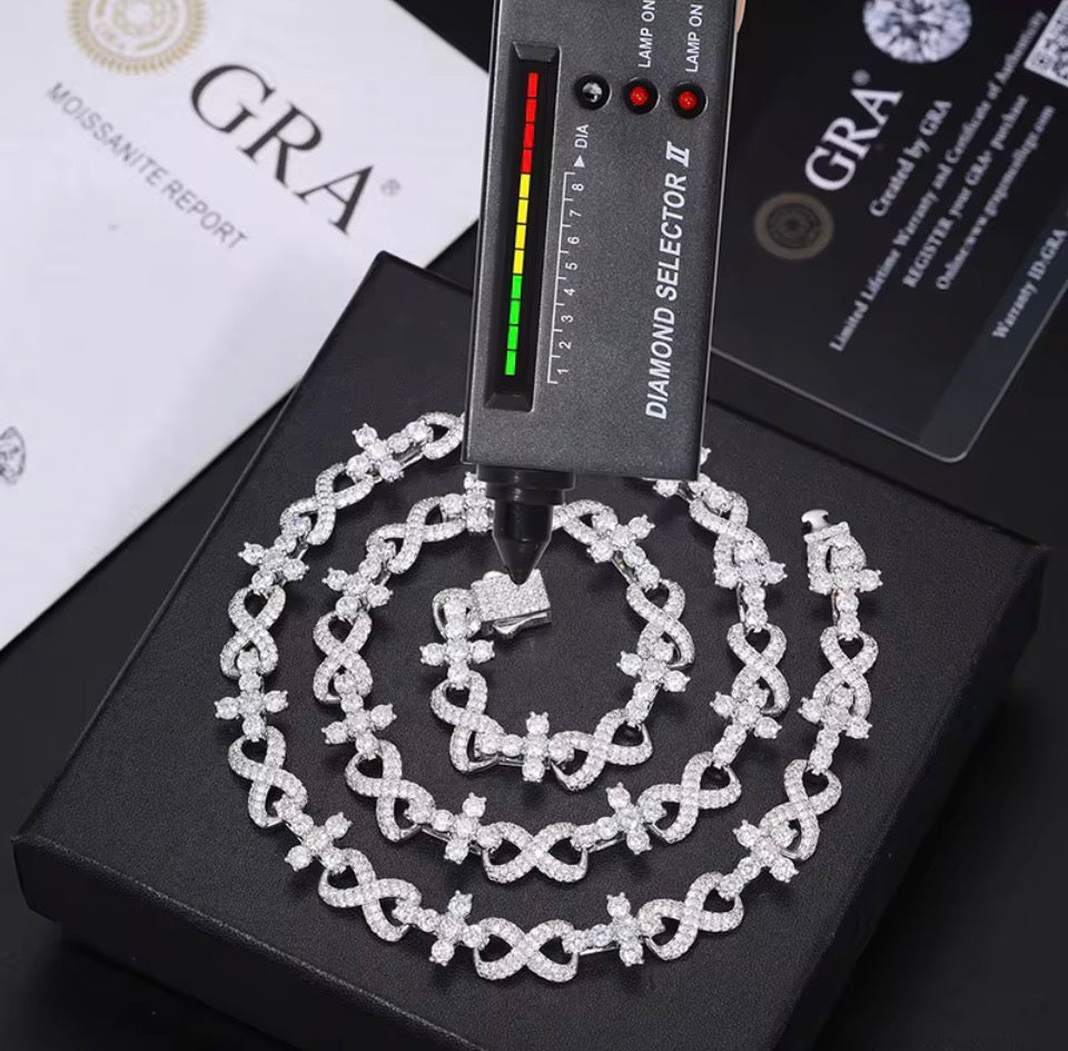 Cadena Infinito Ice con Cruces en Plata Esterlina .925 con Moissanita VVS1