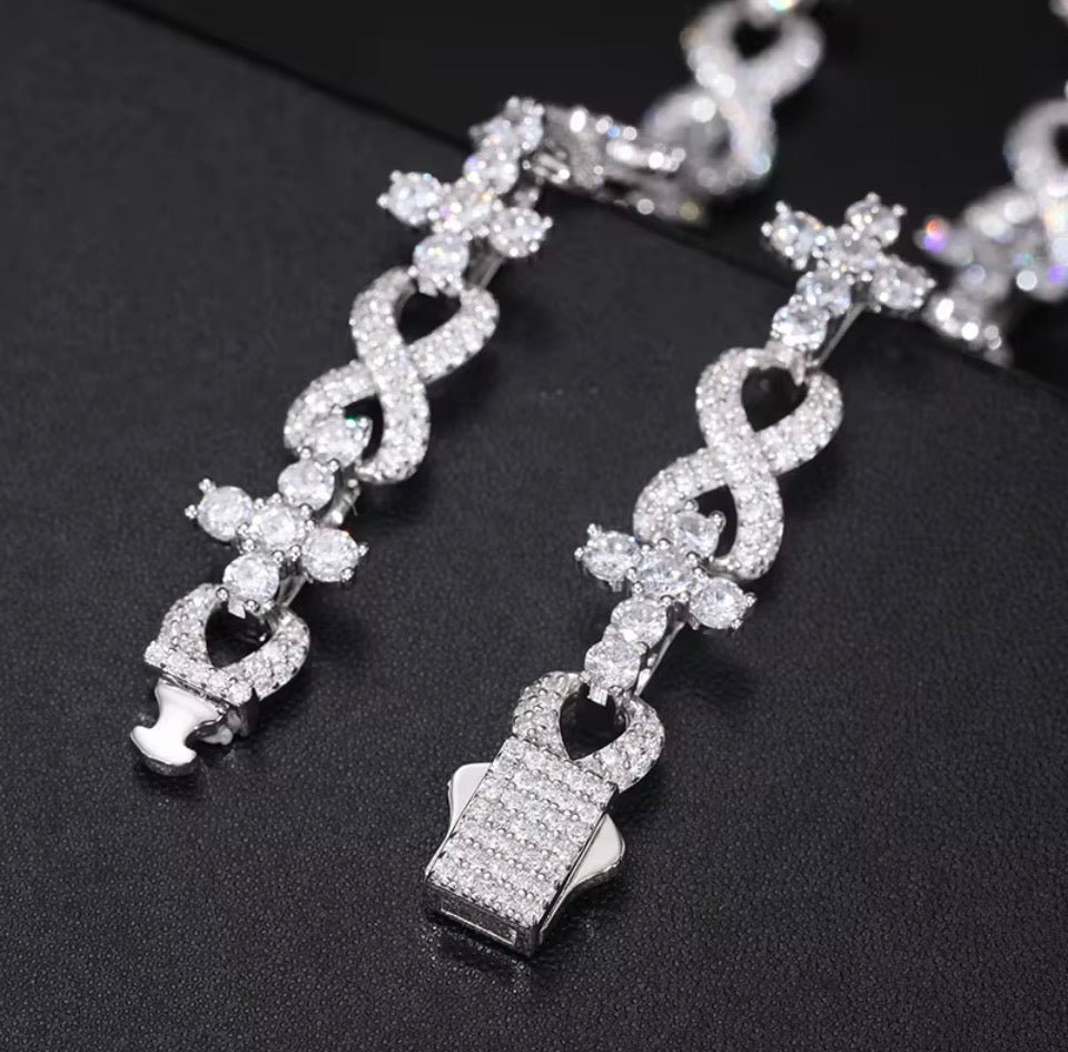Cadena Infinito Ice con Cruces en Plata Esterlina .925 con Moissanita VVS1