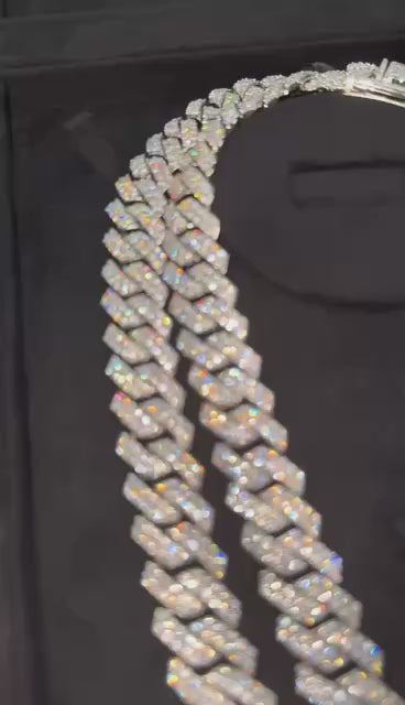 Cadena Cubana de Plata .925 con Moissanita VVS1